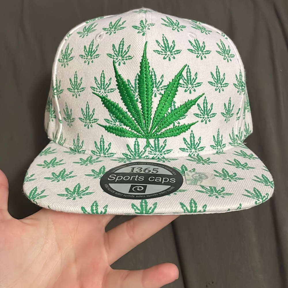 Flat Bill 🍁
